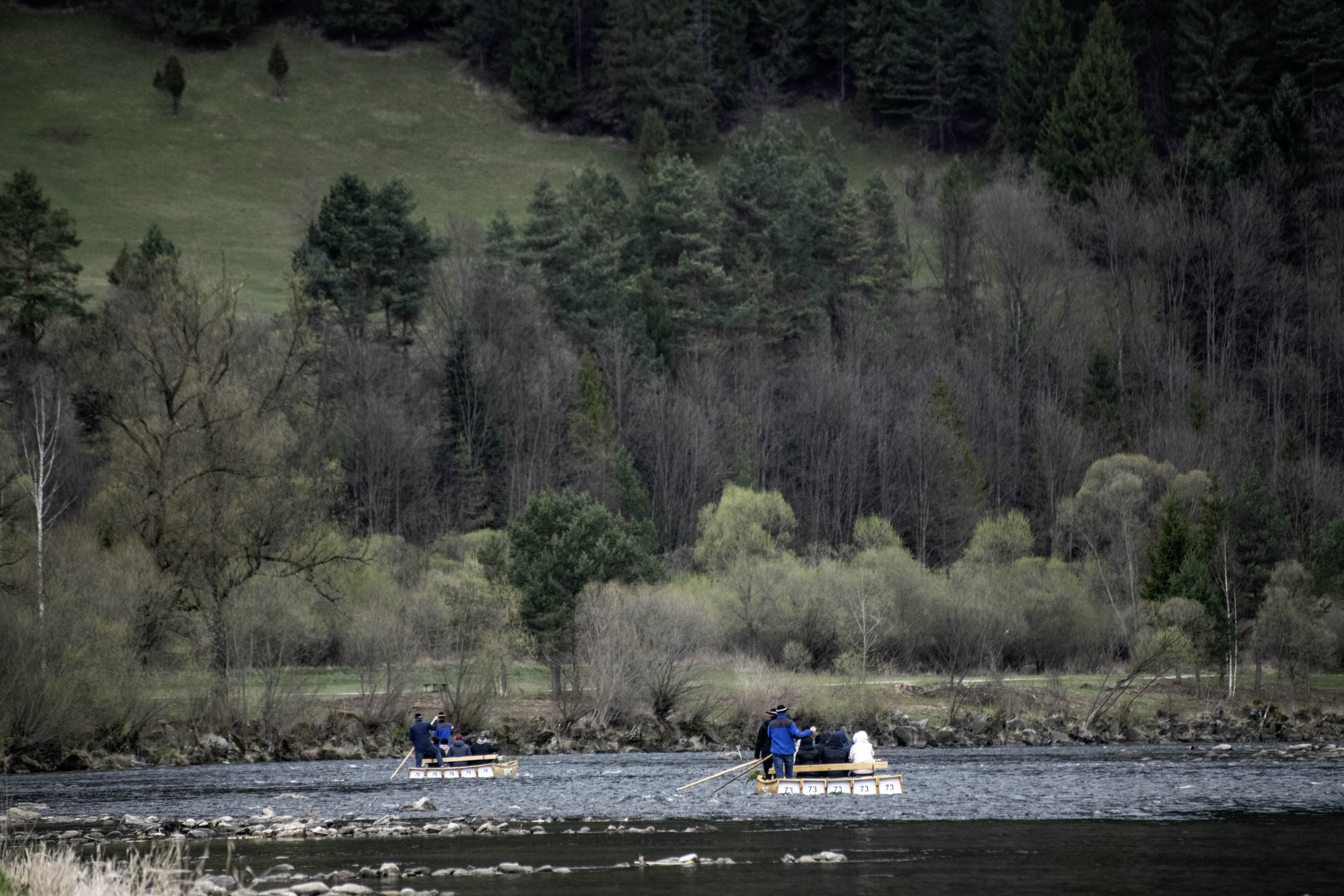 Rafting tradicional em Pieniny com viagem ao longo das terras altas da Polónia